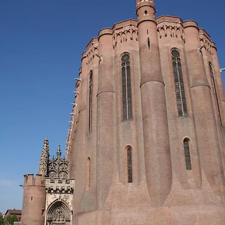 לינה וארוחת בוקר D'hotes Le Clos Ambels 3*